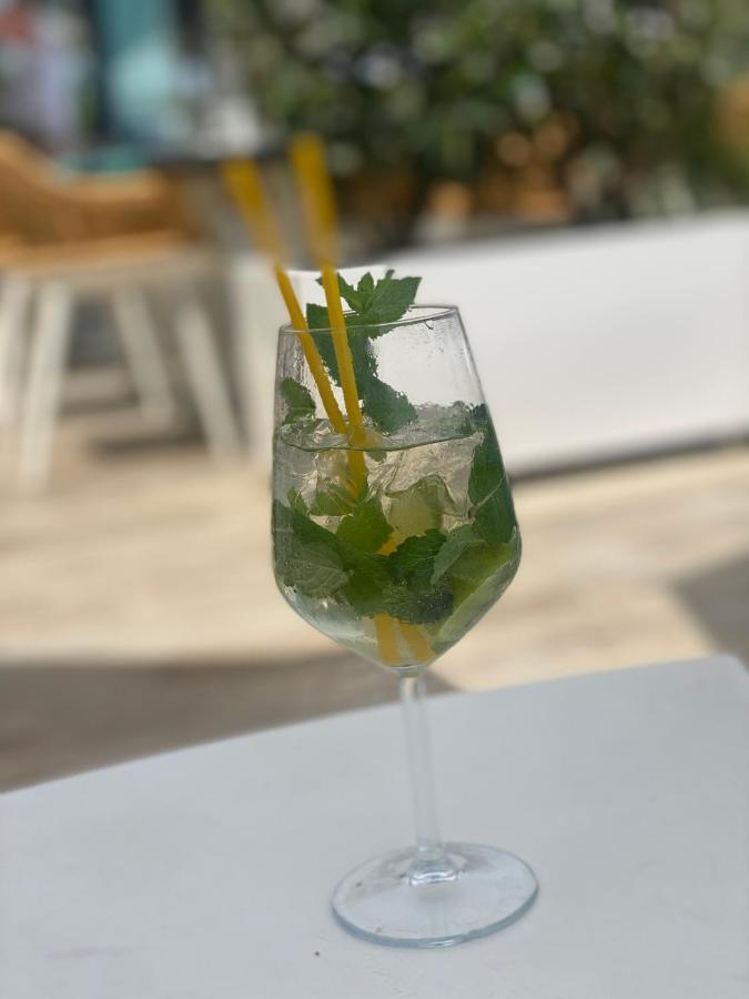 Ocaua Lui Cuza Hotel Tecuci Екстериор снимка